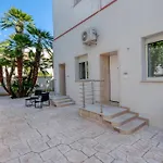 Bella House