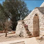 Siede La Terra - Trullo Con Piscina