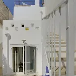 Lovely70-Style Patio Terrace