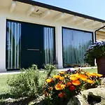 Faraschita Holiday House