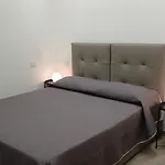 B&B 
