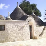Trulli Degli Ulivi With Pool - Happy Rentals