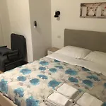 Largo Otranto - Guest House