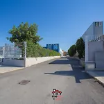 Bnb Of The Nations, Parking , 9Min Airport & Sea