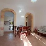 100 Mt Dal Mare, Al Porto Casa Vacanze, Posto Tranquillo Per Famiglia