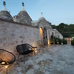 Trullo Mela Comfort, 6 People, 10 Minutes Alberobello