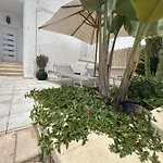 Nicolo House