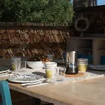 La Casa Del Mirto