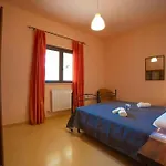 Maria Antonietta With Garden - Happy Rentals
