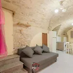 Just Music House Bnb,Typical,15Min Airport & Beach