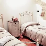 La Grotta Dei Normanni