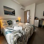 Biscotti S Room