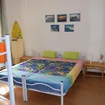 Cooee Surf House And Hospitality