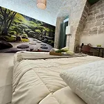 Amale' Suite 10 Giappone