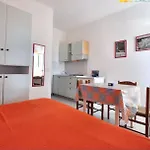 Charming Studio In Vieste 25 M² Shared Pool