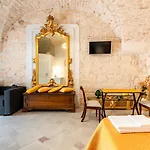La Pietra Del Duca