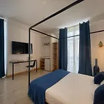 D'Angio Rooms-Manfredi Homes&Villas