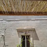 Paleoli House
