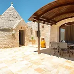 Trullo Mandorlo