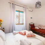 Sunny Haven Villa In Torre Lapillo