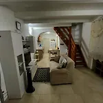 La Casa Sotto Il Castello!