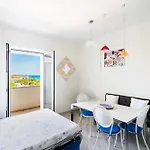 Beachfront Apartment With Amazing Sea View Balconies