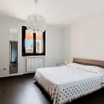 Intera Villa Ad Uso Esclusivo Con 2 Bagni 4 Camere Da Letto,Garage,Giardino,Area Fitness,Lavatrice,Wifi