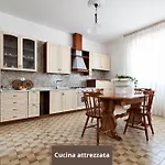 Villa Maroby Rooms & Parking