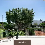 Villa Maroby Rooms & Parking