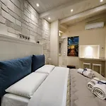 Maiolica Holiday House