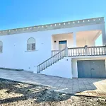 Villa Skyline