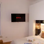 Fabulous 90Mq Penthouse With Jacuzzi In Bari City Center