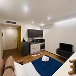 Trase & Isse Holiday Home