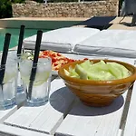 Trulli Settarte Con Piscina