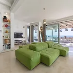 Villa Cliff