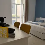 Carlo'S Guest House