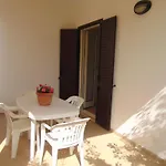Appartamento In Villa Con Giardino Pizzomunno