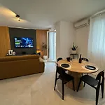 Rida' Luxury House