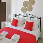 Trullo Olivia Con Piscina Riscaldata, Natura E Relax