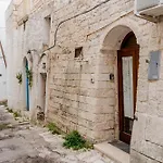 Grotta Autentica A 3 Minuti Dal Centro Storico