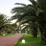 Tenuta Ricco With Pool And Garden - Happy Rentals