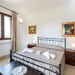 Tenuta Ricco With Pool And Garden - Happy Rentals