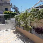 Comfortable Apartment Near The Beach