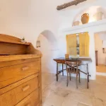 Trullo Sophie