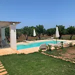 Tenuta Tre Marie, Villa Di Pregio Con Piscina A Ostuni