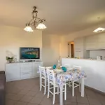 Sunrise House With Sea View - Happy Rentals