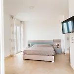 Scaringi Palace B