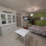 Modern Studio In Bari Historic Centre 40 M² Air Conditioning