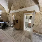 Largo Spani 17