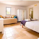 Terra Sessana Ville E Trullo Con Piscina Privata